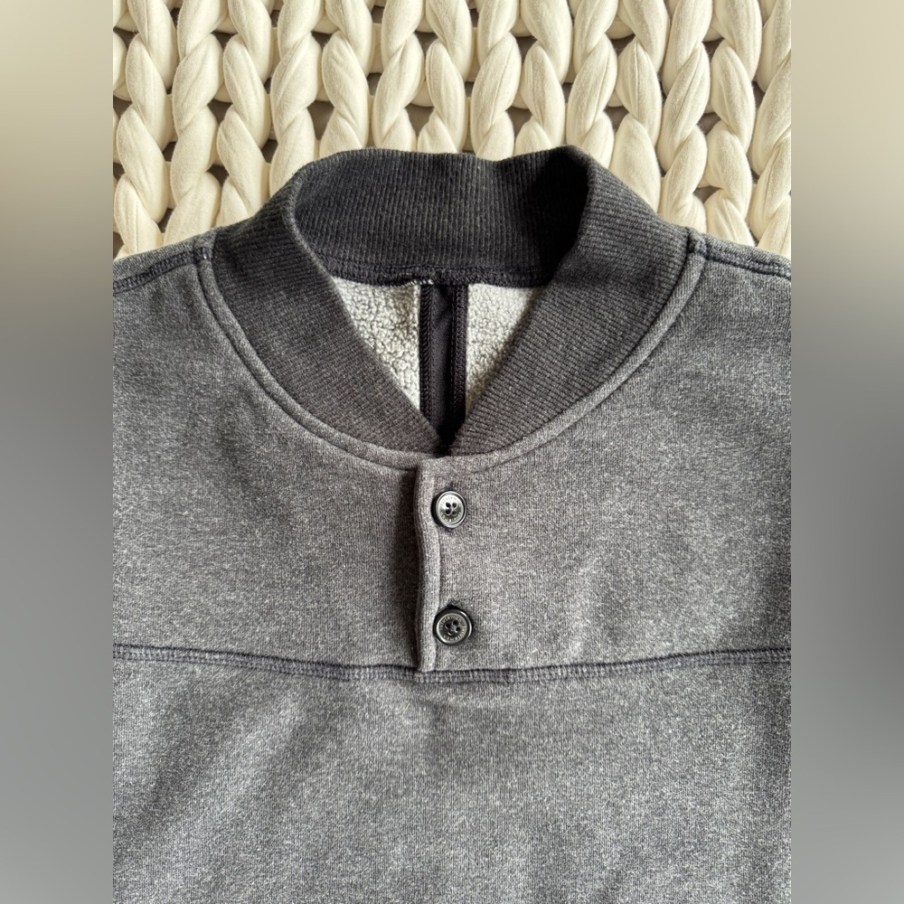 Lululemon Revolve Henley Heathered Black NWOT - Picture 3 of 6